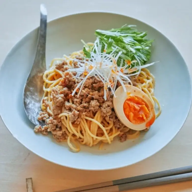 花椒香る汁なし冷やし担々麺